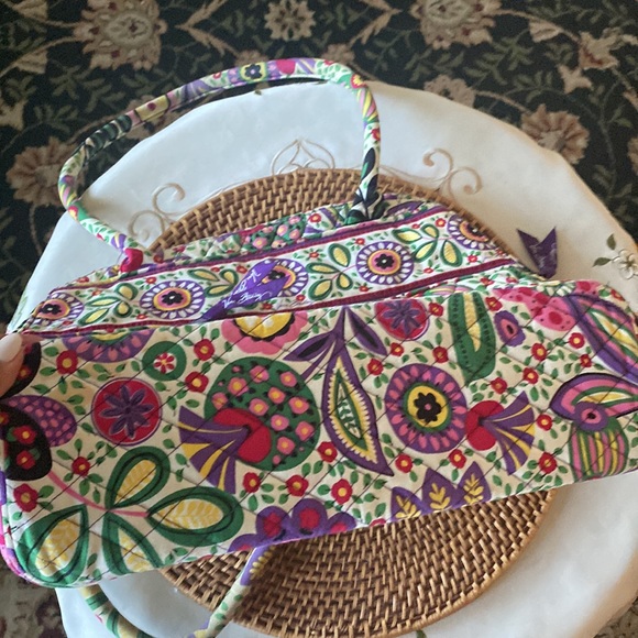 🌻SALE🌻Hand bag in Viva la Vera design - Picture 10 of 13